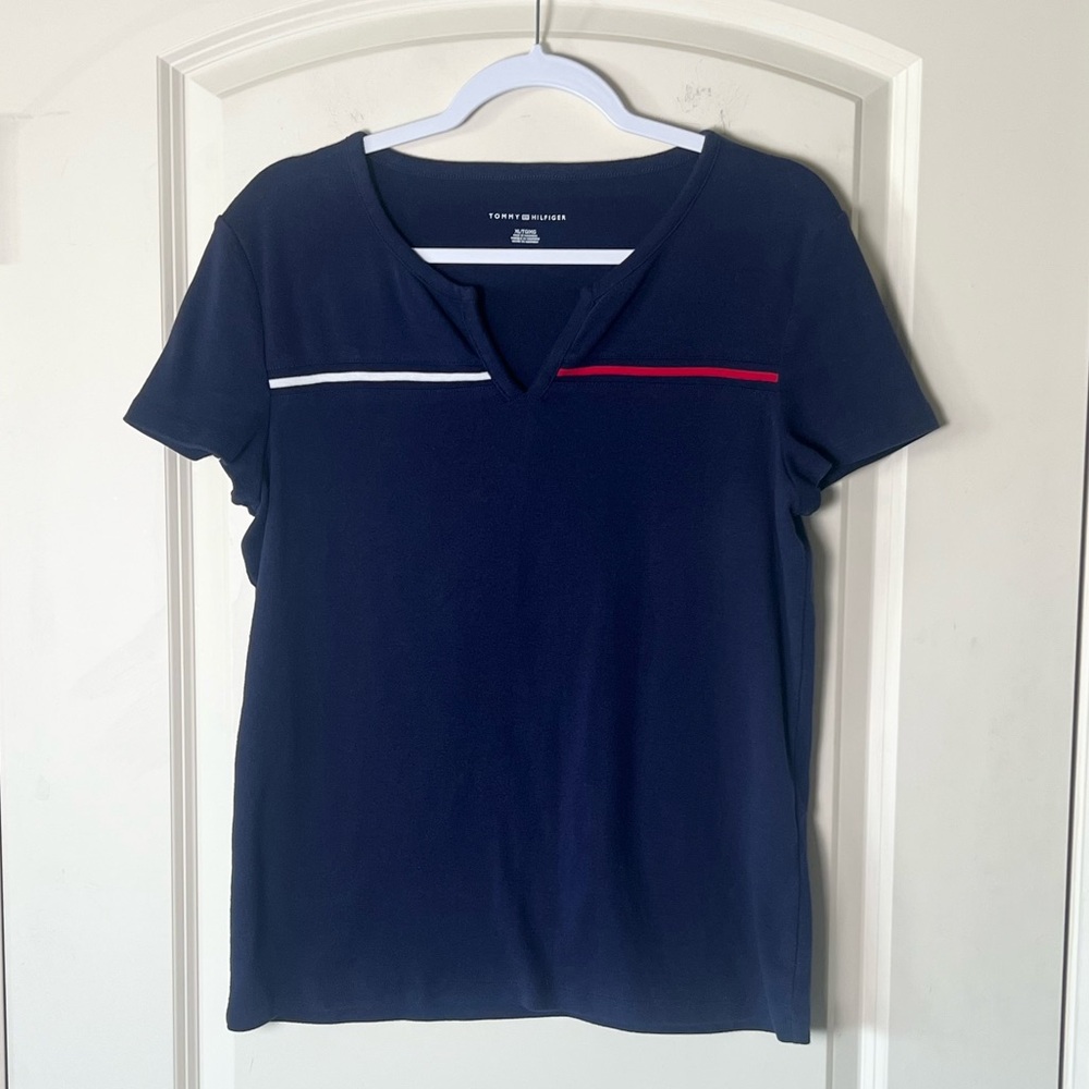 Tommy Hilfiger Sporty Minimalist Navy Blue 100% Cotton V-Neck Stripe Tee Size XL